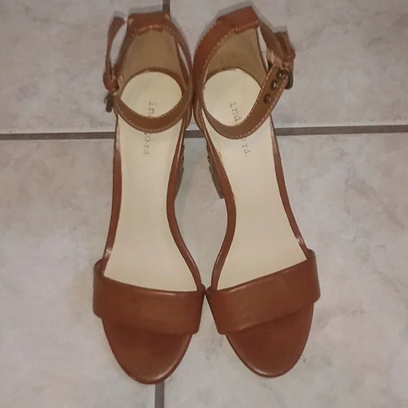 Indigo Rd Chunky Studded Heel Strappy Sandal - Picture 3 of 6